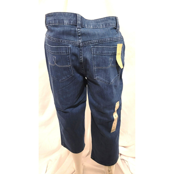 NWT - IZOD Women's Capri Cropped Stretch Jeans - Size 6 - Picture 4 of 10